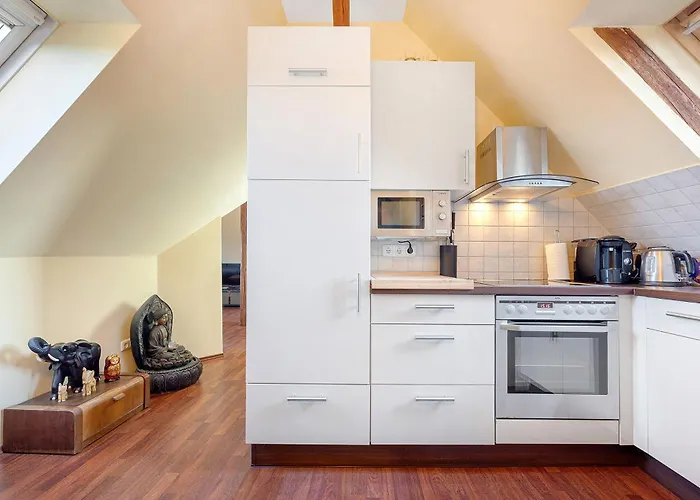 Dachgeschosswohnung Wohllebe Апартаменты Ганновер