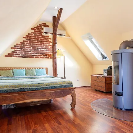 Dachgeschosswohnung Wohllebe