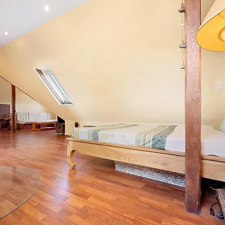 Dachgeschosswohnung Wohllebe *