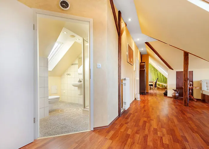 Dachgeschosswohnung Wohllebe * Hanovre