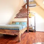 דירה Dachgeschosswohnung Wohllebe