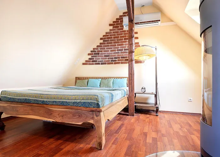 Dachgeschosswohnung Wohllebe *